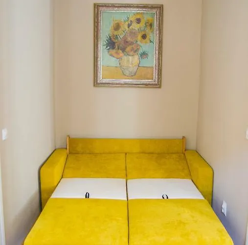 Vertigo Apartment *