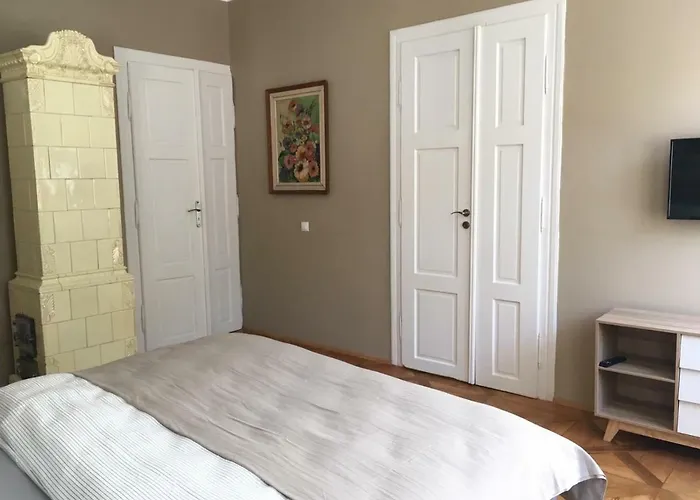 Apartment Vertigo